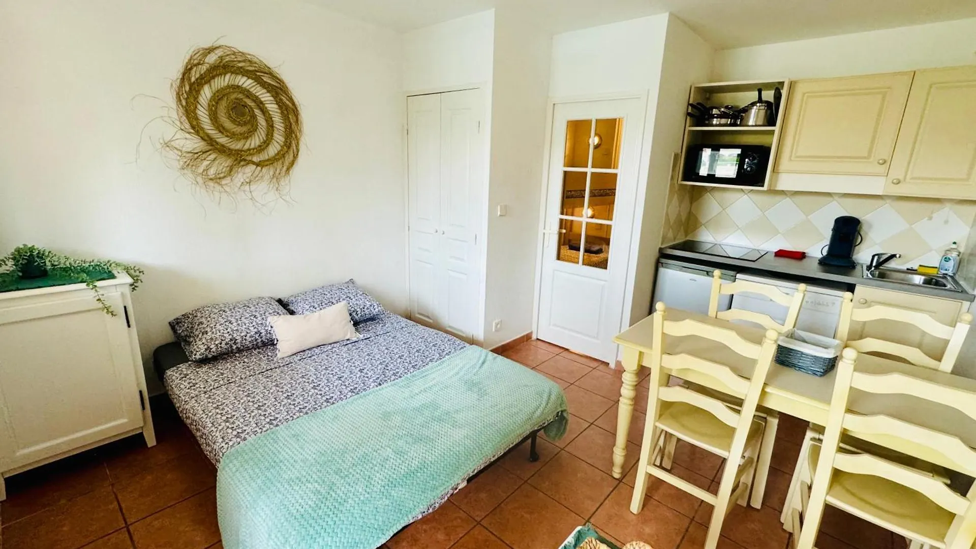 Apartmán Studio Et Cabine, 4 Personnes,Mer, Piscine, Tennis, Les Issambres Roquebrune-sur Argens