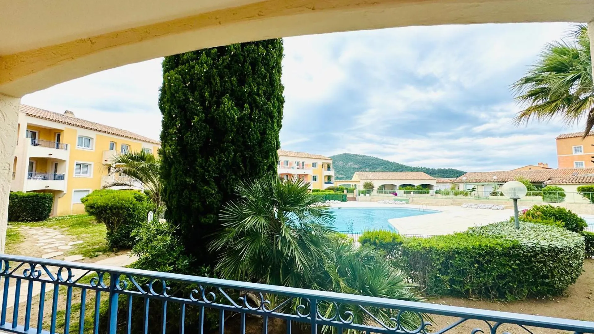 Studio Et Cabine, 4 Personnes,Mer, Piscine, Tennis, Les Issambres Roquebrune-sur-Argens Apartment